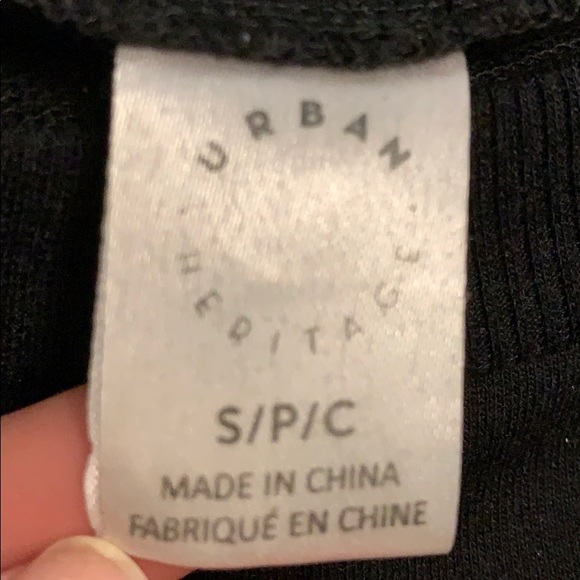 Urban Planet “kinda don’t care” pullover - Picture 3 of 3